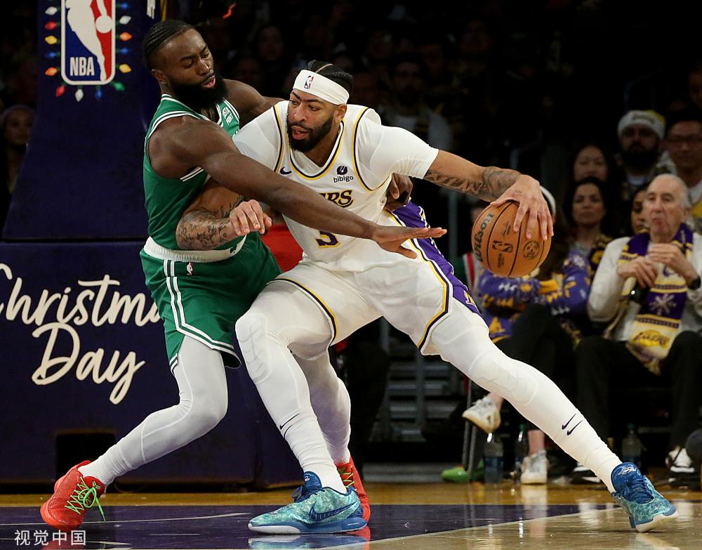 在球队中发 在球队中发